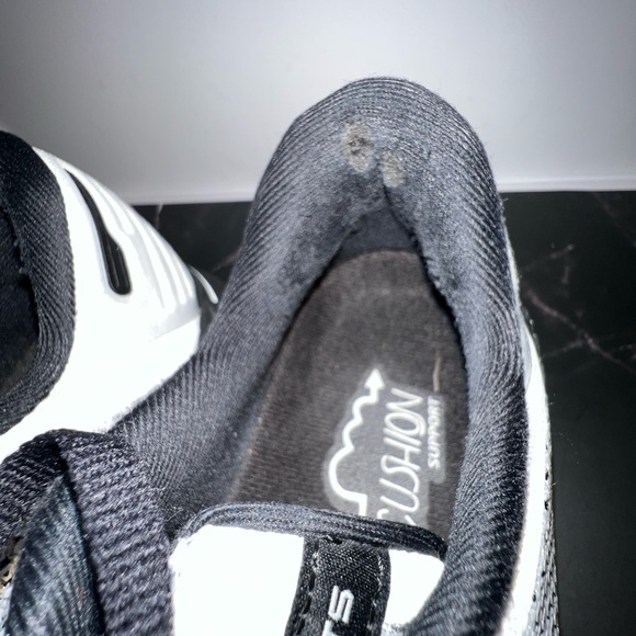 Brooks Adrenaline GTS Black White Women’s Running Shoes Size 7.5 - Picture 16 of 17